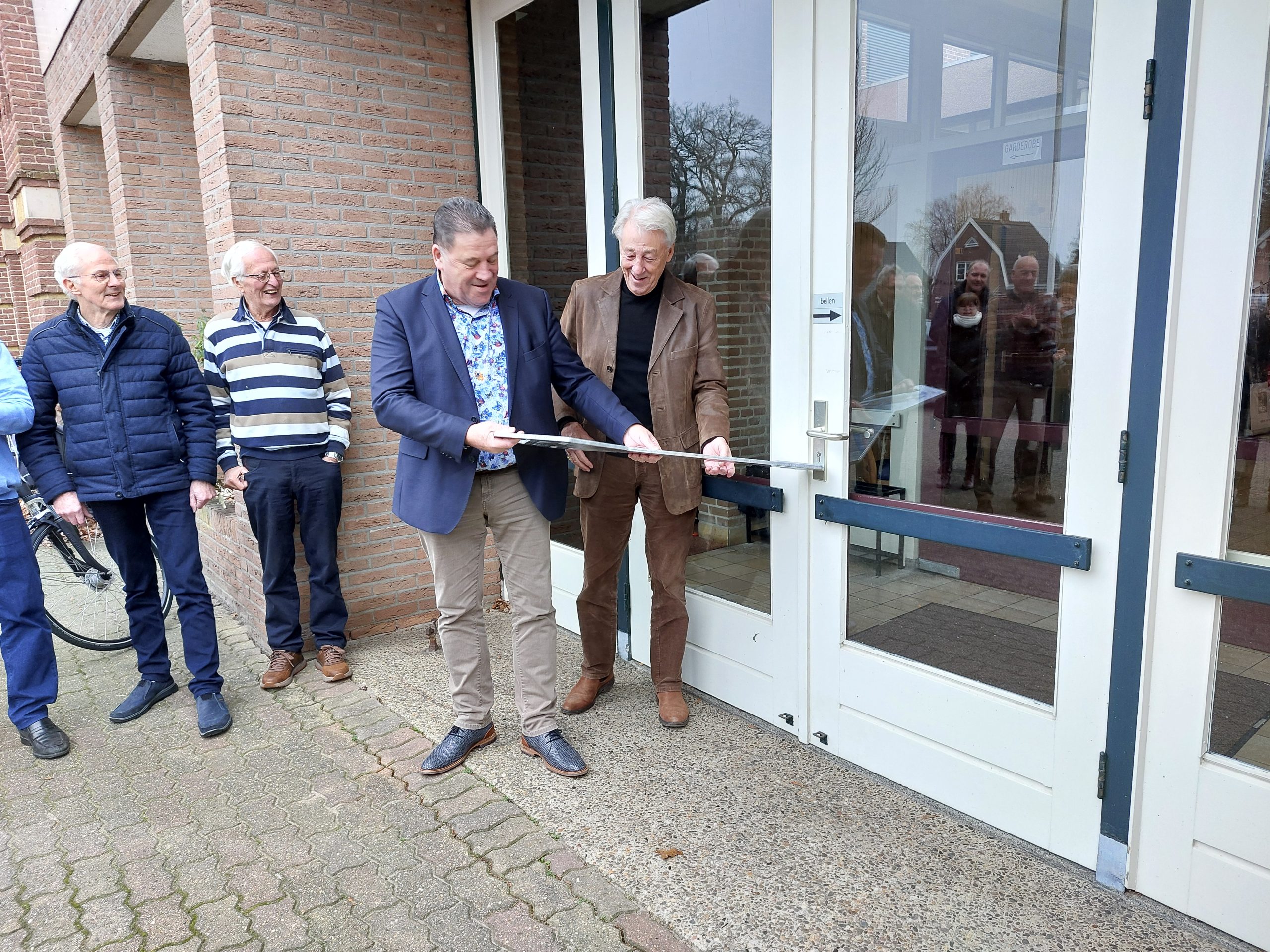 Lees meer over het artikel Officiële opening tentoonstelling  en presentatie avond rondom boek “Vroomshoop, ie doet mie wat…”een feit.