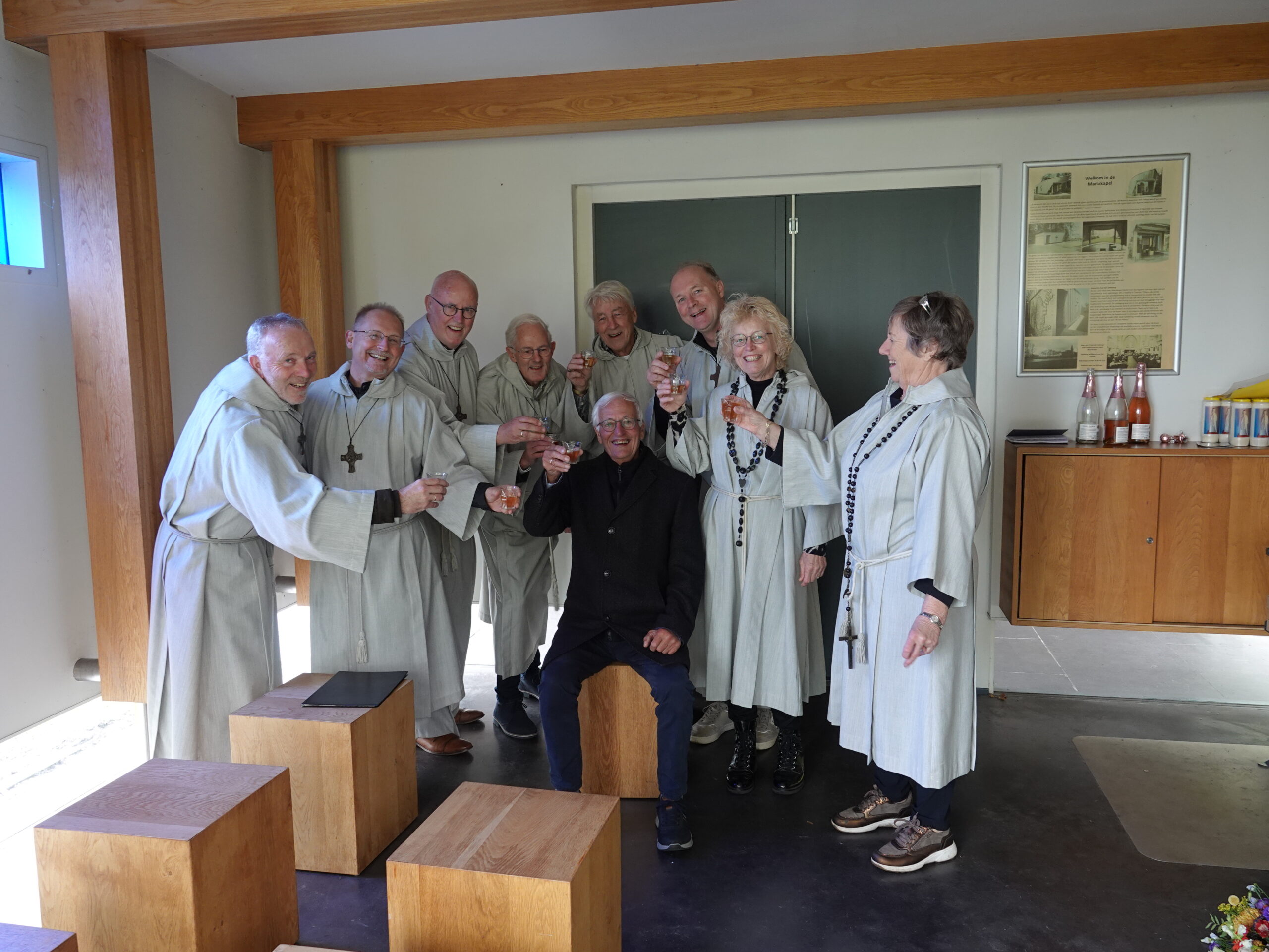 Lees meer over het artikel John de Vries neemt in stijl afscheid van Levend Vroomshoop.